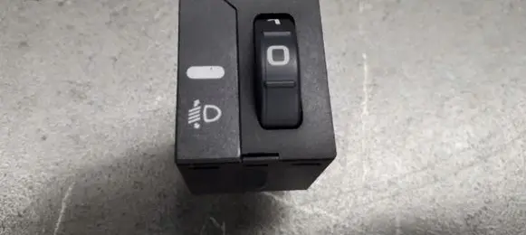 Chrysler PT Cruiser Fog light switch 04671673aa