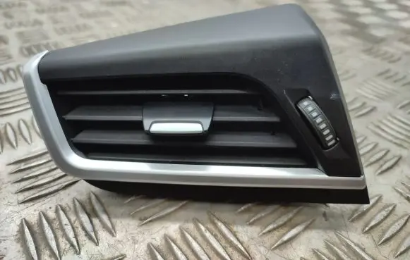 BMW 2 F45 Dashboard side air vent grill/cover trim