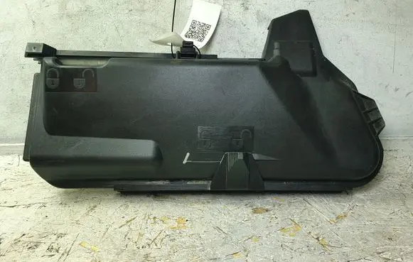 Mercedes-Benz CLS C219 Fuse box cover A2115400482