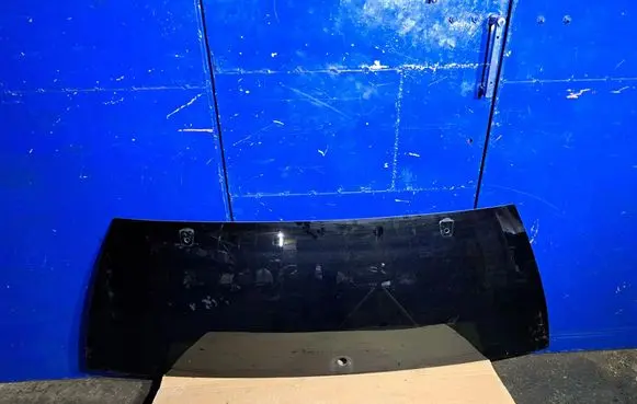 Lincoln Navigator Rear windscreen/windshield window 