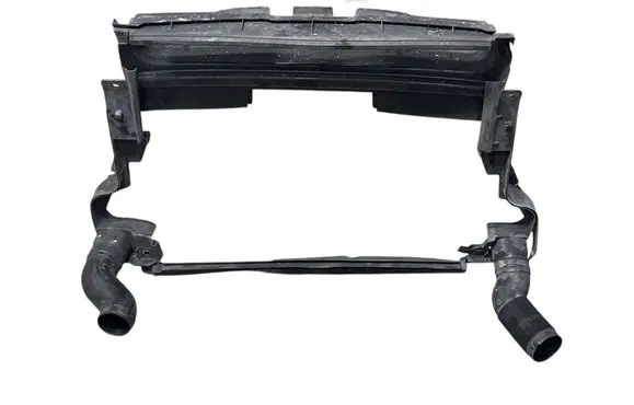 Mercedes-Benz ML W164 Intercooler air channel guide 1645000116