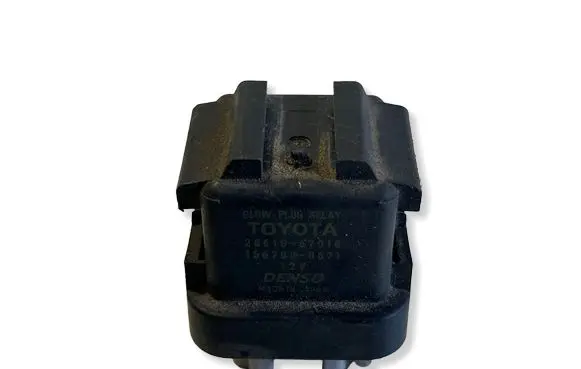 Toyota Avensis T250 Glow plug pre-heat relay 2861067010 1567000671