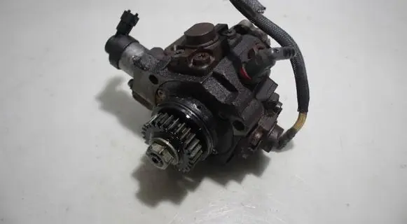 Renault Trafic II (X83) Fuel injection high pressure pump 0449010170