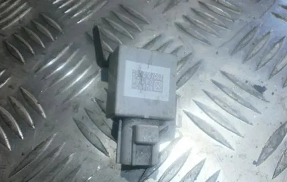 Toyota Corolla Verso AR10 Other control units/modules 9098004165