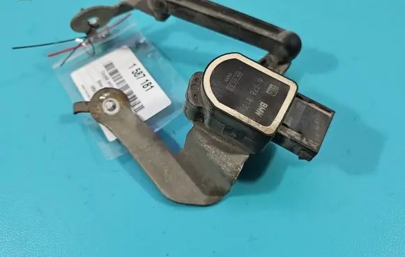 BMW 3 E90 E91 Headlight ballast module Xenon 6778813 IMPRK1587181