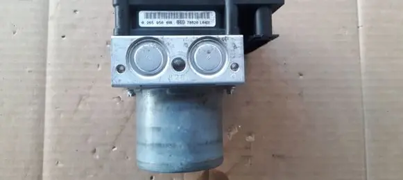 Mercedes-Benz A W169 ABS Pump 0265235225A 0064310812