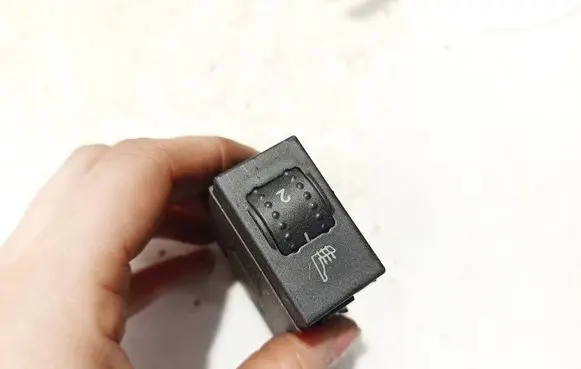 Ford Focus C-MAX Seat heating switch 3m5t19k314ac