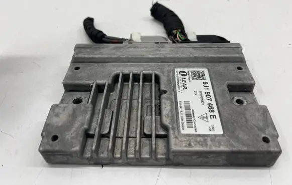 Porsche Taycan 9J1 Gateway control module 9J1907468E