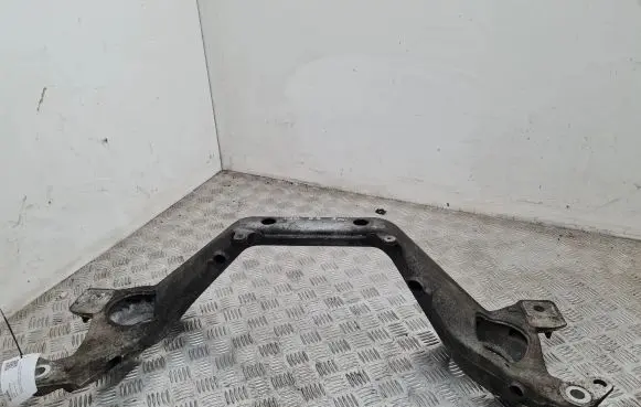 Audi Q7 4L Front subframe 7L6199207B