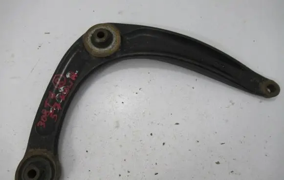 Peugeot 308 Front lower control arm/wishbone