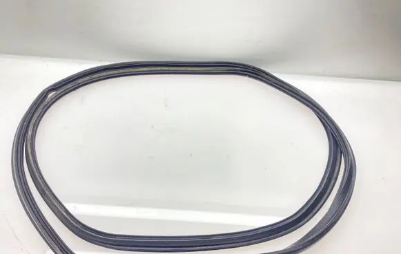 Subaru Legacy Front door rubber seal 