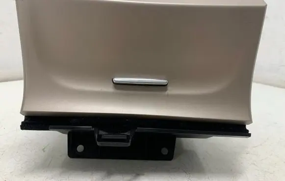 Jeep Grand Cherokee Glove box central console X90020202MR 734586