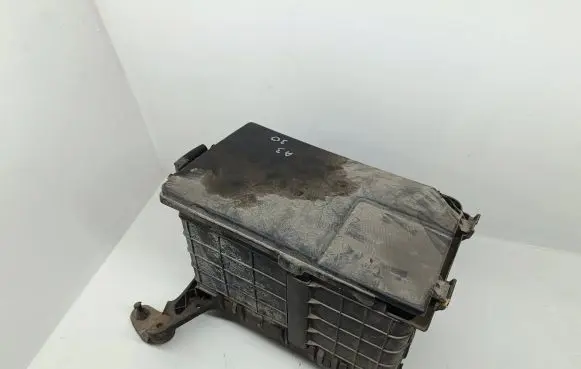 Battery box tray