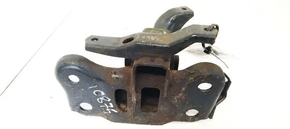 Toyota Auris 150 Engine mount bracket