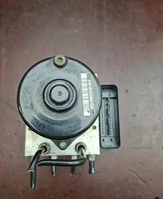 Audi A3 S3 8P ABS Pump 1K0907379AA 1K0614517T