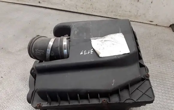 Opel Zafira B Air filter box