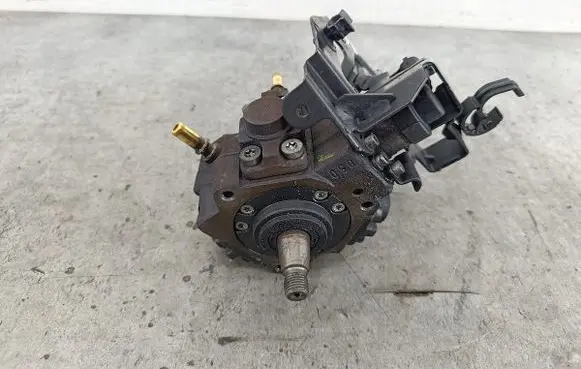 Ford Focus Fuel injection high pressure pump