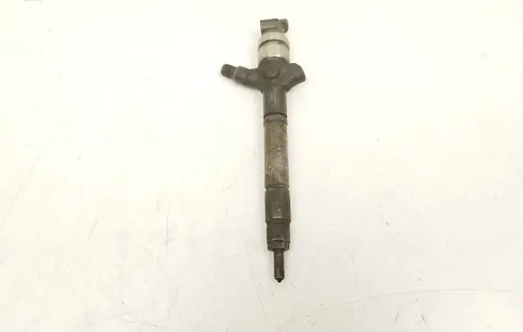 Toyota RAV 4 (XA30) Fuel injector 236700R170 10R00202