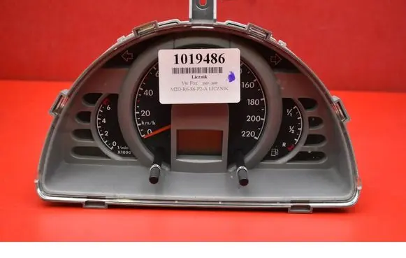 Speedometer (instrument cluster)