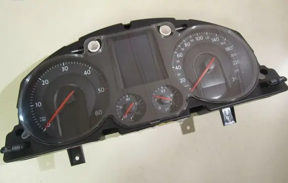 Speedometer (instrument cluster)
