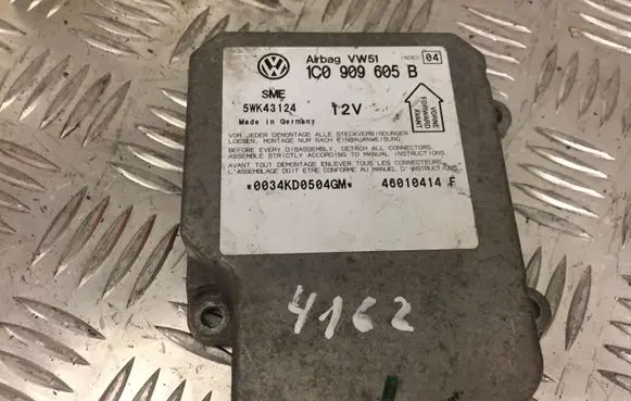 Volkswagen PASSAT B5.5 Airbag control unit/module 1C0909605B 4162
