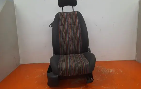Volkswagen Fox Front passenger seat 