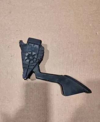 Toyota Land Cruiser (J120) Accelerator throttle pedal 7812060350 1988003020