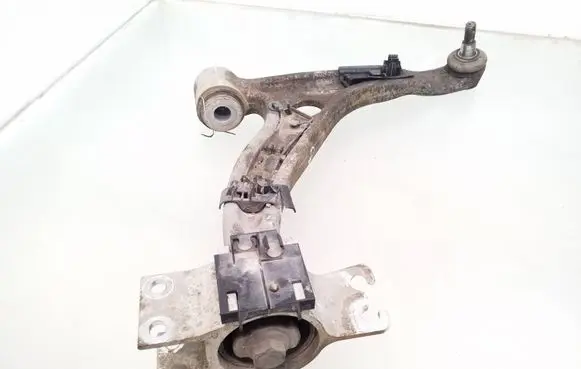 Mercedes-Benz CLA C117 X117 W117 Front lower control arm/wishbone