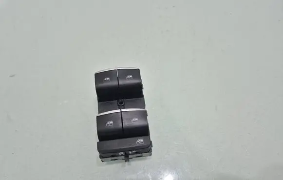 Alfa Romeo Giulia Electric window control switch 01561291690