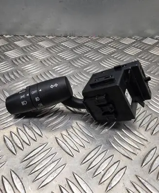 Mazda 6 Indicator stalk KD5117F887 17F887