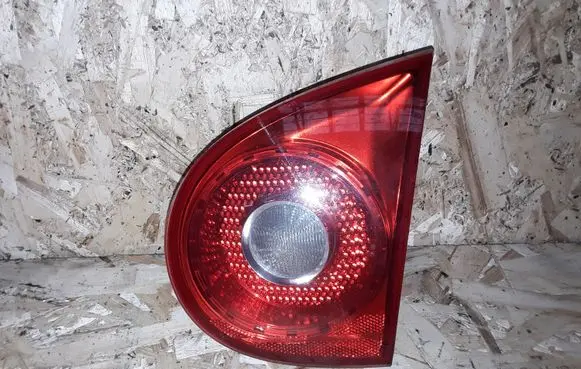 Volkswagen Golf V Tailgate rear/tail lights 1K6945094E