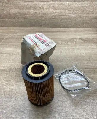Ford Galaxy Oil filter cover 1025629 95VW6714AB