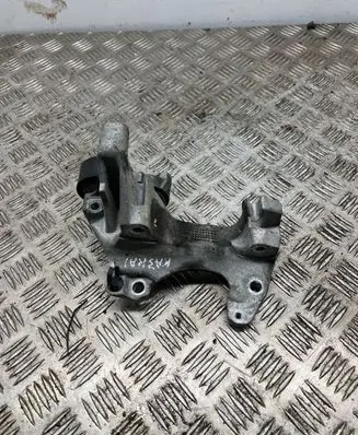 Nissan Qashqai Generator/alternator bracket 117104394R