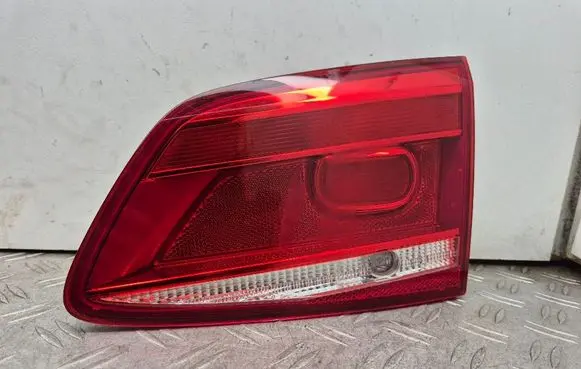 Volkswagen PASSAT B7 Tailgate rear/tail lights 3AF945094J 605514