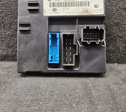 Audi A8 S8 D3 4E Comfort/convenience module 4E0907289D 5DK00843209 4E0910289D