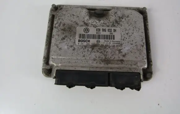 Volkswagen Lupo Engine control unit/module ECU 0261206747