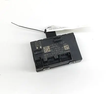 Volkswagen Touareg II Door control unit/module 4H0959795P 4H0959795J