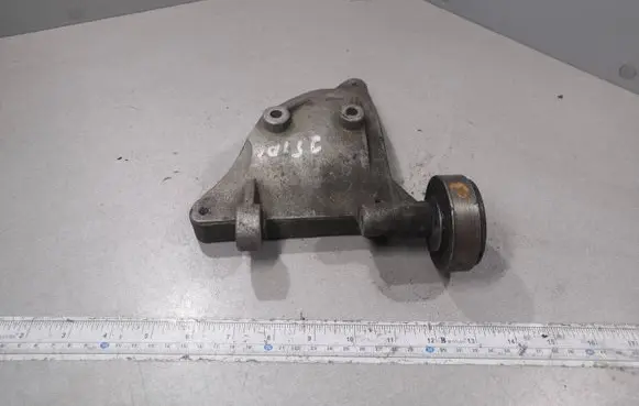 Audi A6 S6 C5 4B Engine mounting bracket 059260885E