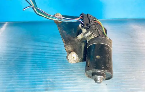 Volvo S40, V40 Wiper motor 0390241170 0580103092