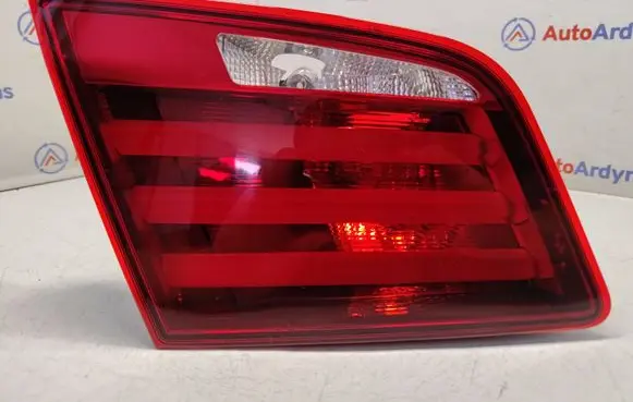 BMW 5 F10 F11 Tailgate rear/tail lights 63217203225