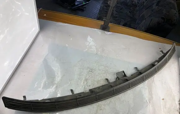 BMW 3 E46 Parcel shelf grill 8203763