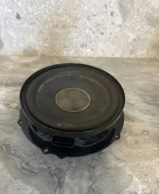 Volkswagen Touran II Front door speaker 1T0035411T