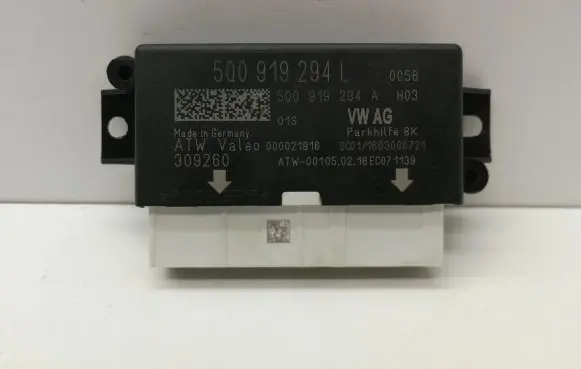 Volkswagen PASSAT B8 Parking PDC control unit/module 5Q0919294L