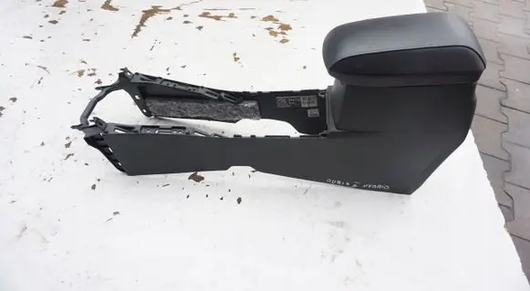 Toyota Auris E180 Center console 