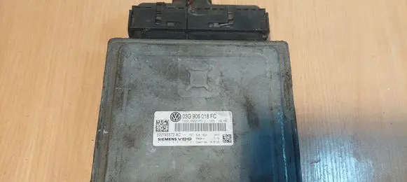 Volkswagen Golf V Engine control unit/module ECU 03G906018FC 5WP45572AC SIMOSPPD1.2