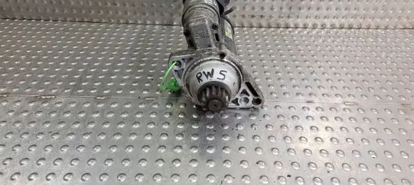 Volkswagen Golf VI Starter motor 02Z911024A