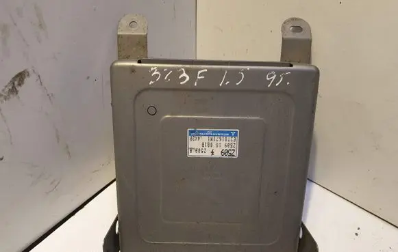 Mazda 323 F Engine control unit/module Z50918881B E2T81671M1