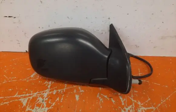 Nissan Pathfinder R50 Front door electric wing mirror