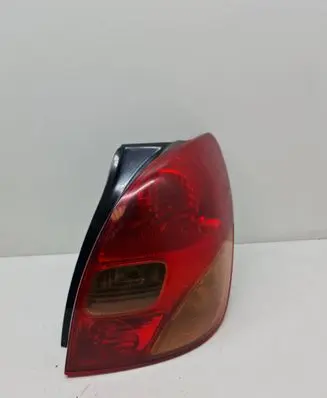 Toyota Corolla Verso E121 Rear/tail lights 1827 R12V