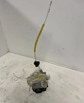Audi A4 S4 B7 8E 8H Rear door lock 8E0839016AA